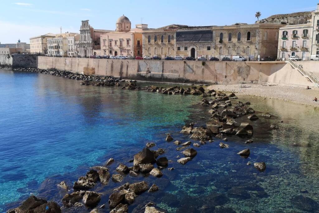 Sea-View Terrace & Bikes Moon Ortigia Holiday Home Syracuse Exteriér fotografie