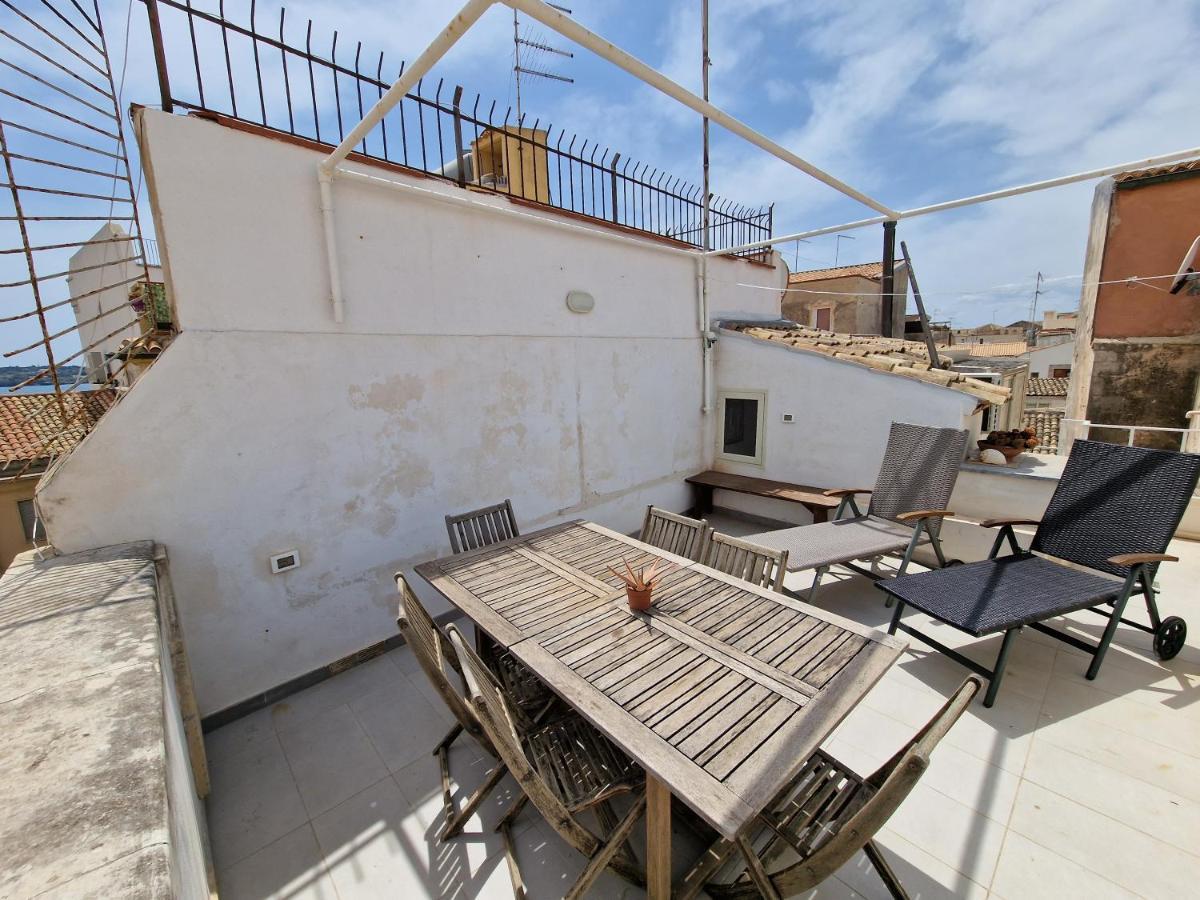 Sea-View Terrace & Bikes Moon Ortigia Holiday Home Syracuse Exteriér fotografie