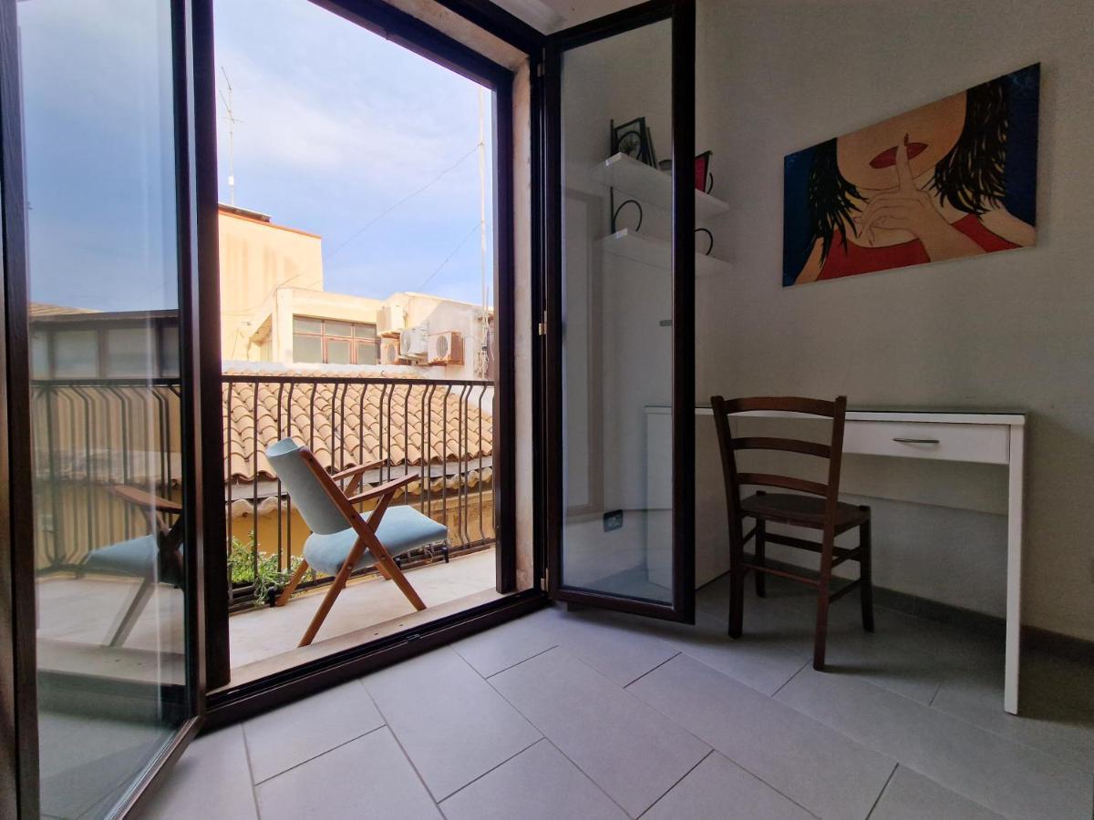 Sea-View Terrace & Bikes Moon Ortigia Holiday Home Syracuse Exteriér fotografie